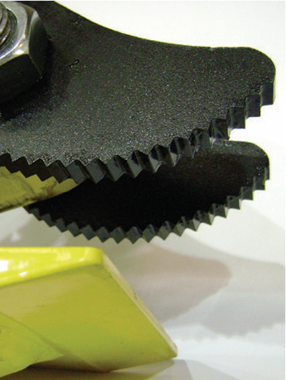 Close up of Serrated Hardened Steel Jaw on the Camlok CH Horizontal Plate Clamp