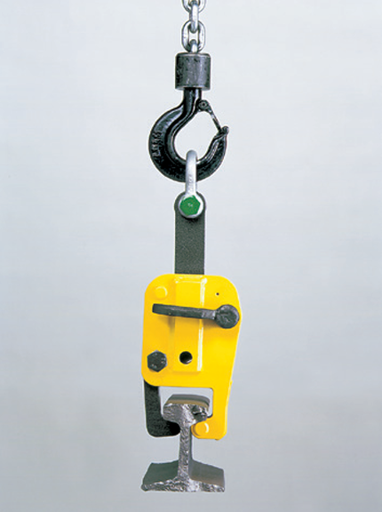 Camlok CR Single Rail Clamp – Rail Grab with Safety Lock in use