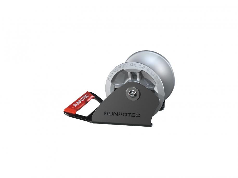 RUNPOTEC cable guide roller - shaft is ideally suited for mounting in shafts to pull cables gently around corners with the least possible resistance.