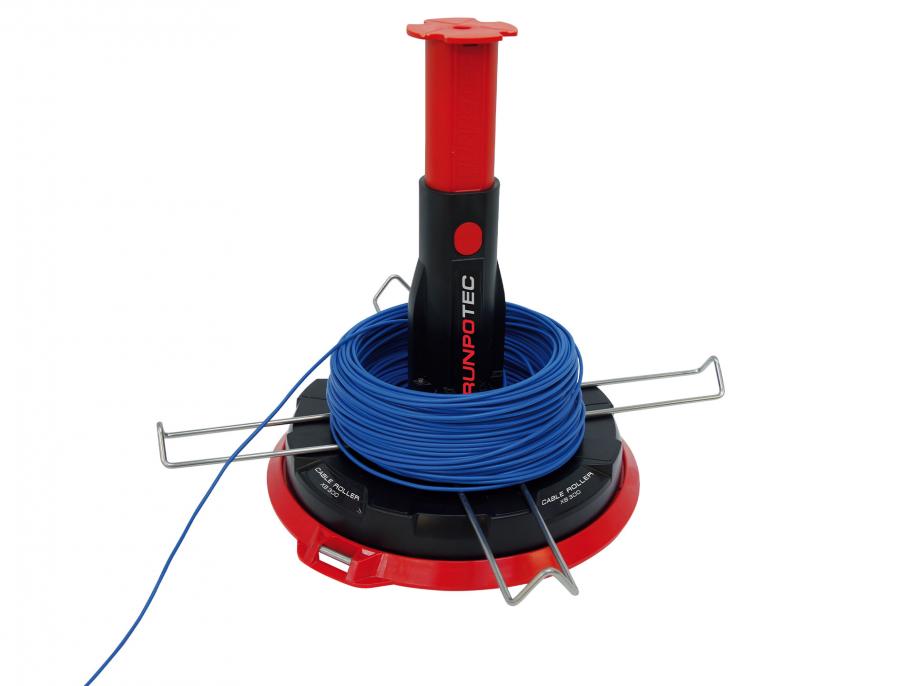 RUNPOTEC Red and Black X BOARD XB 300 Cable Winder + Multi-Function Mandrel Set in use with blue cable